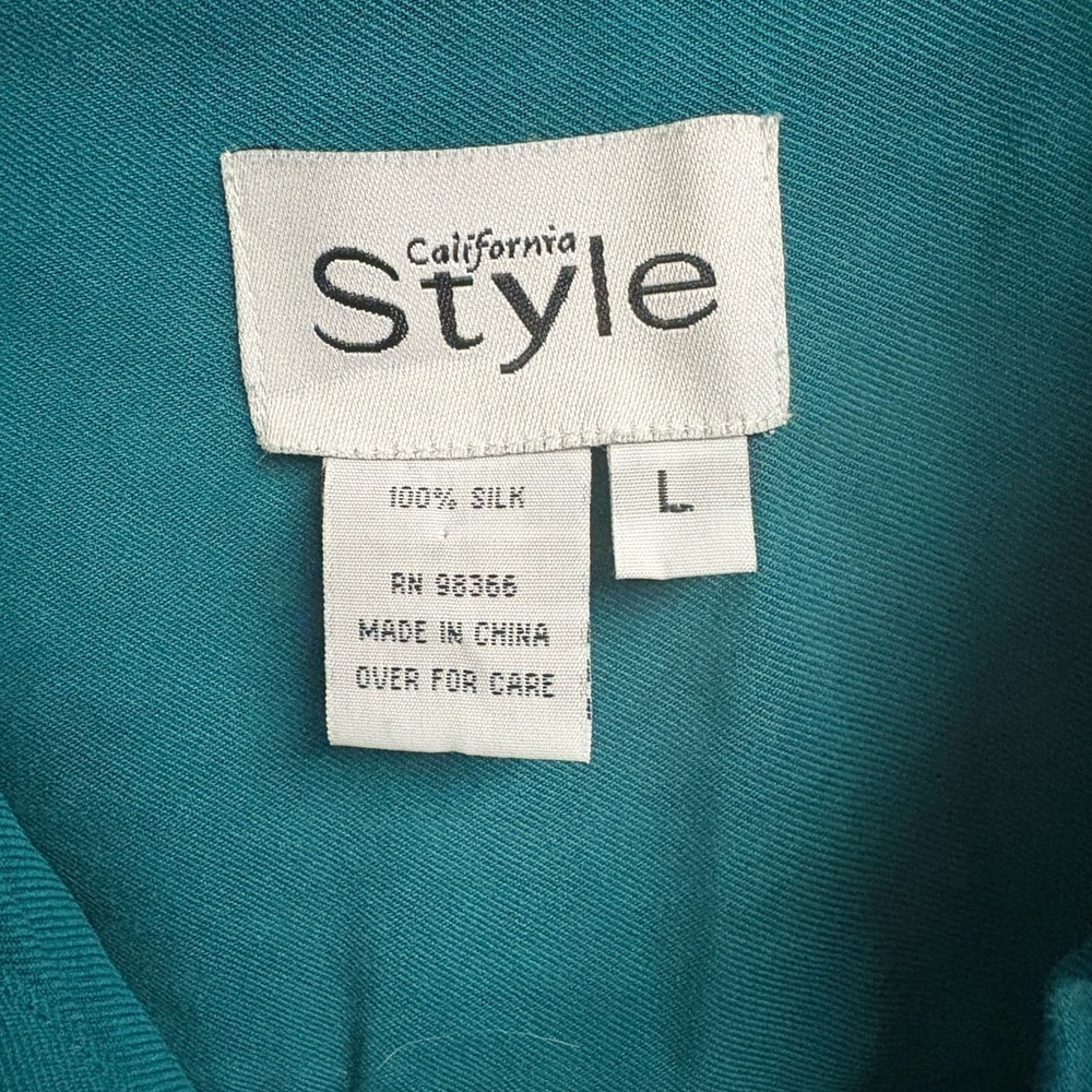 California Style Vintage 100% Silk Button Down Blouse Size Large - Picture 2 of 3